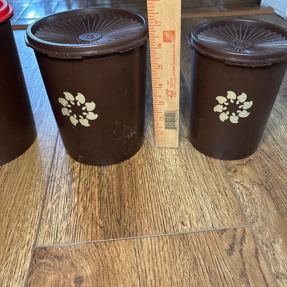 Tupperware Servalier 4 Pc Nesting Canister Mushroom Set Brown w/Lids VTG 70s USA